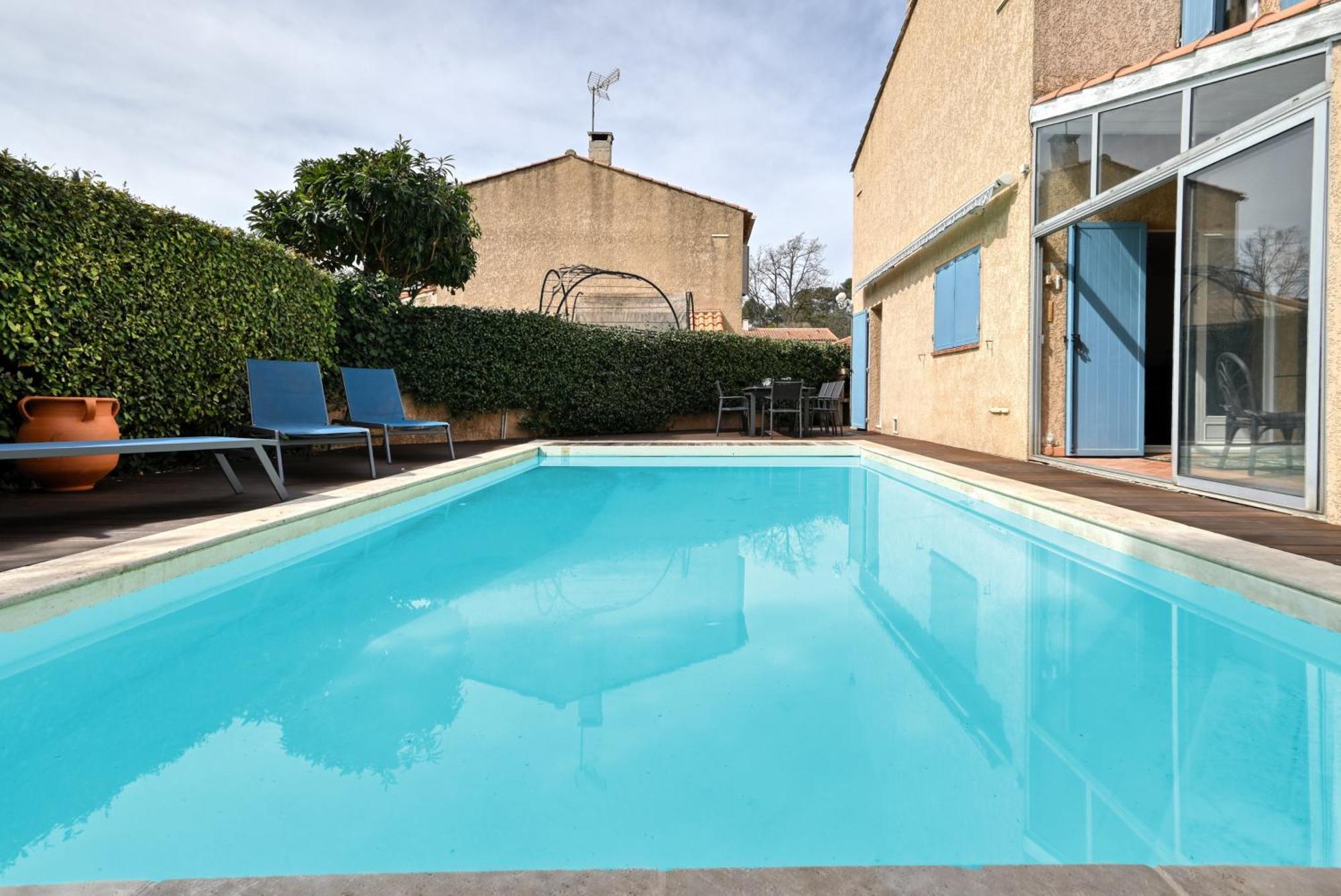 Villa Cabrie In Tholonet Exterior photo
